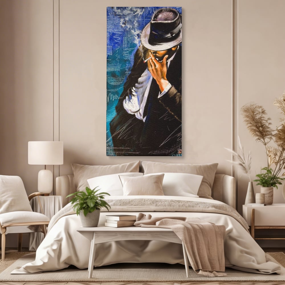 Tablou canvas cu pictura cu barbat fumand sub palarie, fara rama, pe sasiu de lemn, pe perete intr-un dormitor